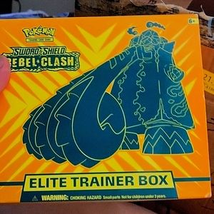 Pokémon TCG: Sword & Shield-Rebel Clash Elite Trainer Box
